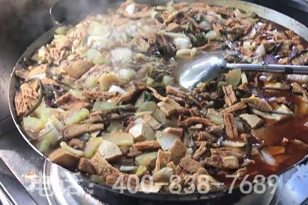 豆腐饭烹饪现场 豆腐饭烹饪现场